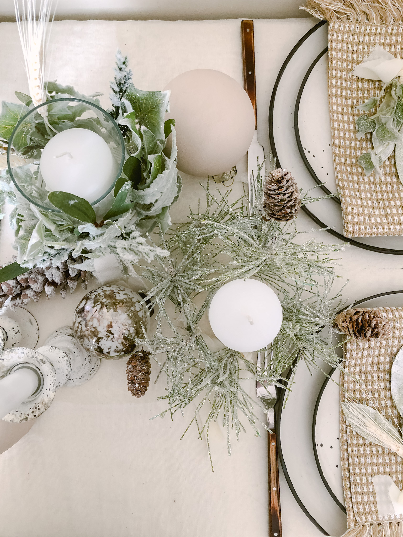 Table decor: winter wonderland - Olive and Gene